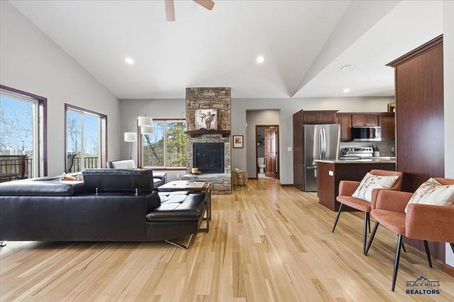 11867 ELK VIEW LOOP, Sturgis, SD 57785