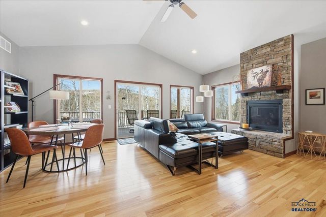 11867 ELK VIEW LOOP, Sturgis, SD 57785