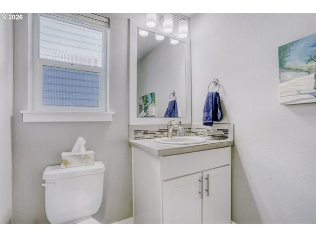 1335 Se 72ND Ave, Hillsboro, OR 97123