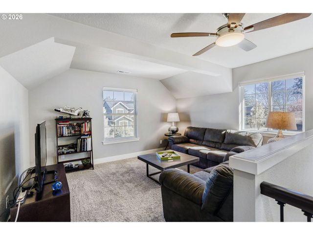 1335 Se 72ND Ave, Hillsboro, OR 97123