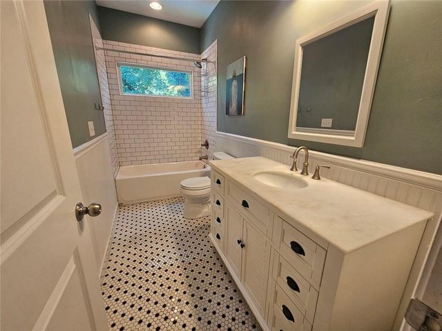 3293 Covington Highway, Avondale Estates, GA 30002