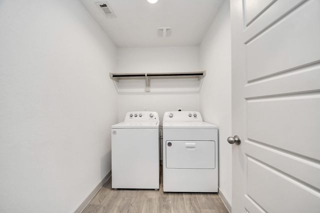 7803 Golden Rubia Lane, Rosharon, TX 77583