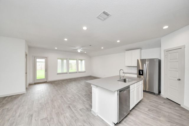 7803 Golden Rubia Lane, Rosharon, TX 77583