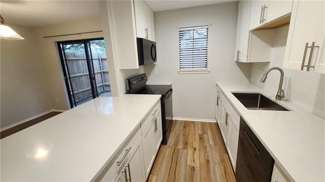 4159 Steck Ave 177, Austin, TX 78759