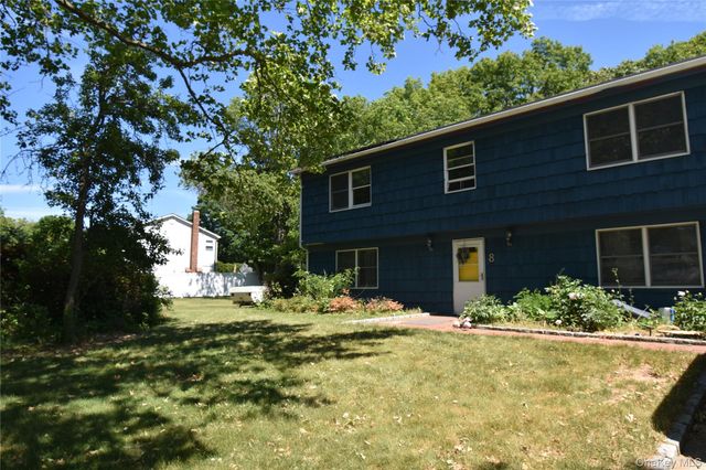 8 Long Meadow Place, Centereach, NY 11720
