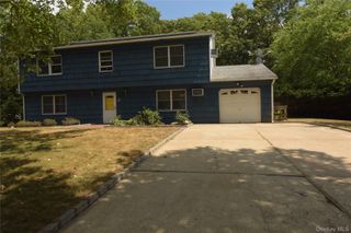 8 Long Meadow Place, Centereach, NY 11720