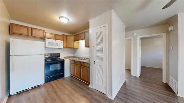 204 Lynn Drive C, Bryan, TX 77801