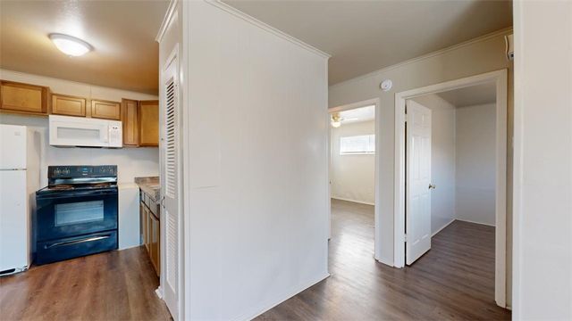 204 Lynn Drive C, Bryan, TX 77801