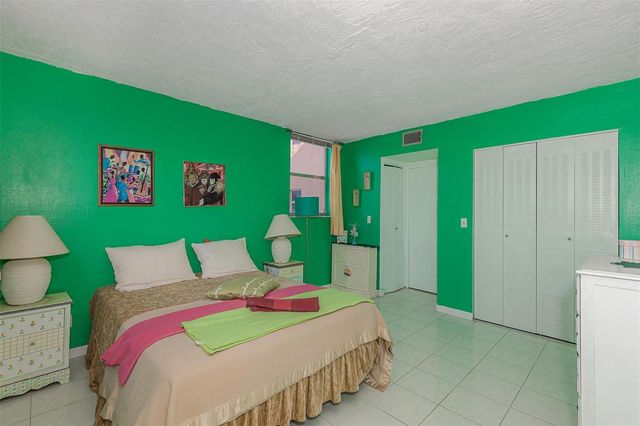 2861 Somerset Drive 317, Lauderdale Lakes, FL 33311