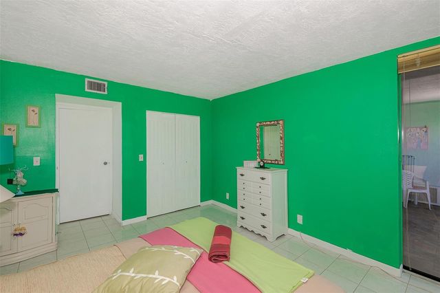 2861 Somerset Drive 317, Lauderdale Lakes, FL 33311