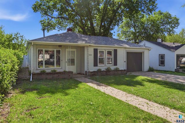 1908 S Lake Ave Avenue, Sioux Falls, SD 57105