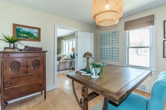 1406 LAWRENCE STREET, New London, WI 54961