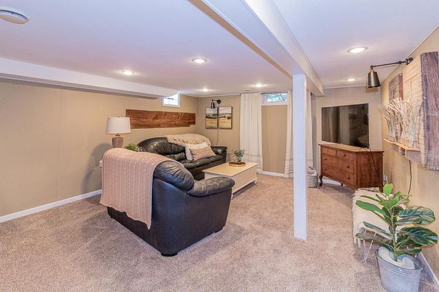 1406 LAWRENCE STREET, New London, WI 54961