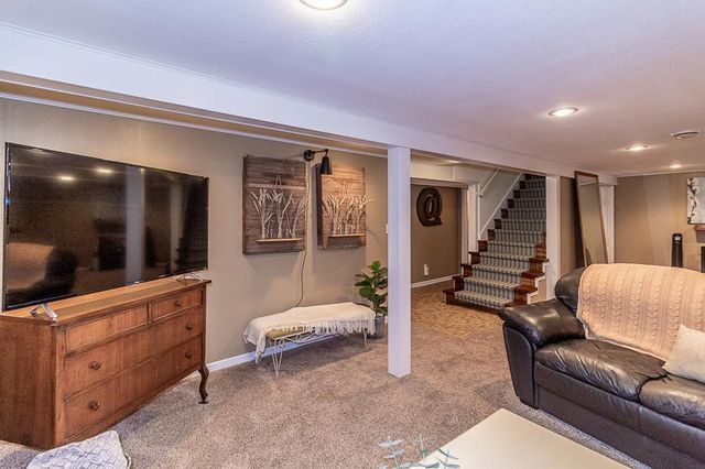 1406 LAWRENCE STREET, New London, WI 54961