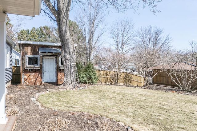 1406 LAWRENCE STREET, New London, WI 54961