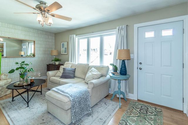 1406 LAWRENCE STREET, New London, WI 54961