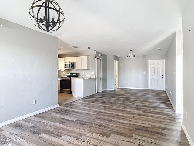 841 Hollywood Street, Daytona Beach, FL 32117