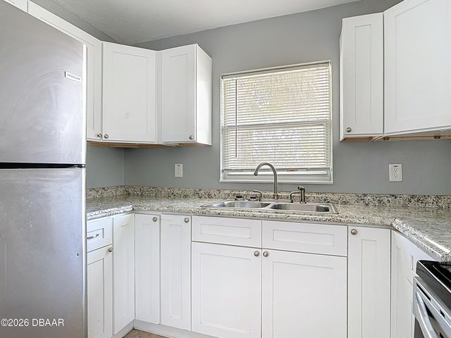 841 Hollywood Street, Daytona Beach, FL 32117