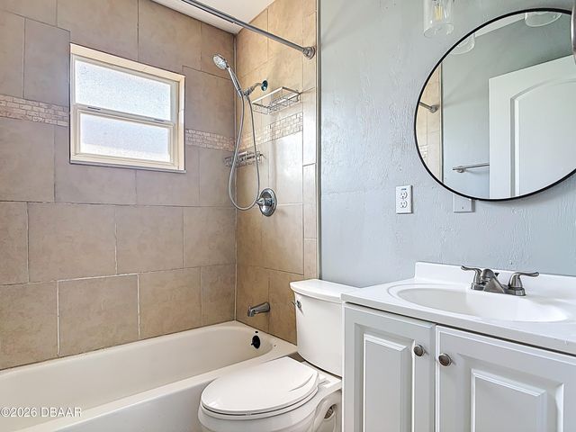 841 Hollywood Street, Daytona Beach, FL 32117