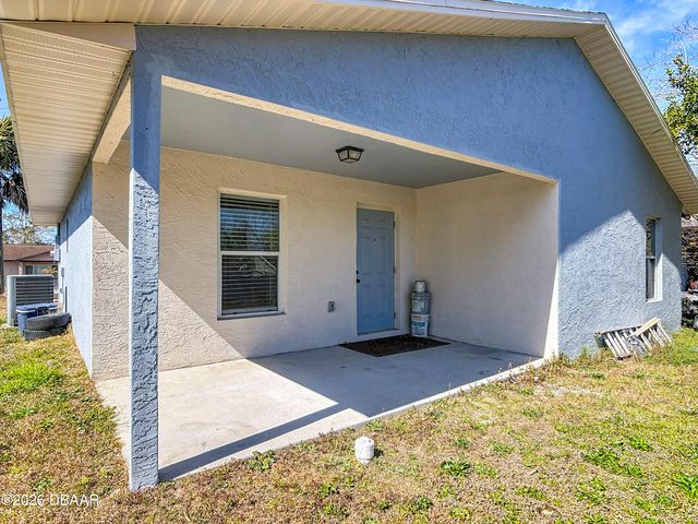841 Hollywood Street, Daytona Beach, FL 32117