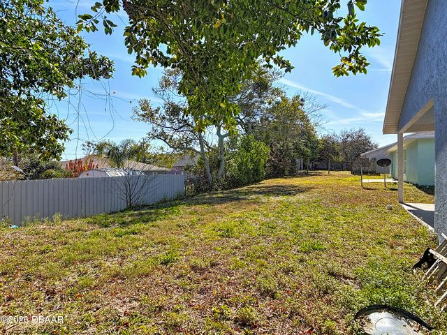 841 Hollywood Street, Daytona Beach, FL 32117