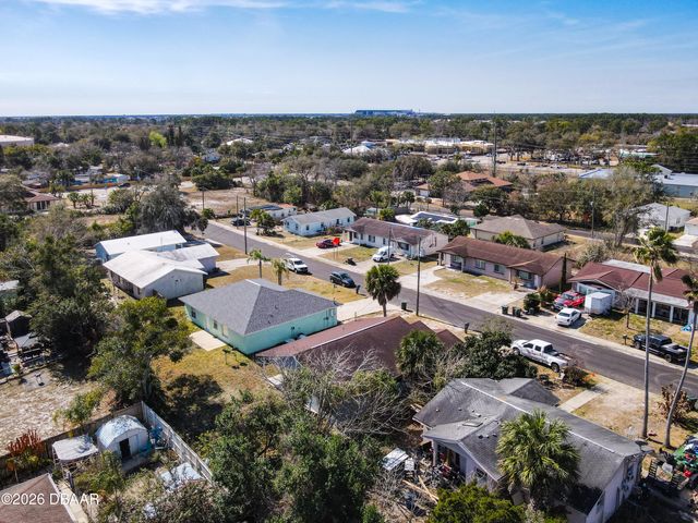 841 Hollywood Street, Daytona Beach, FL 32117