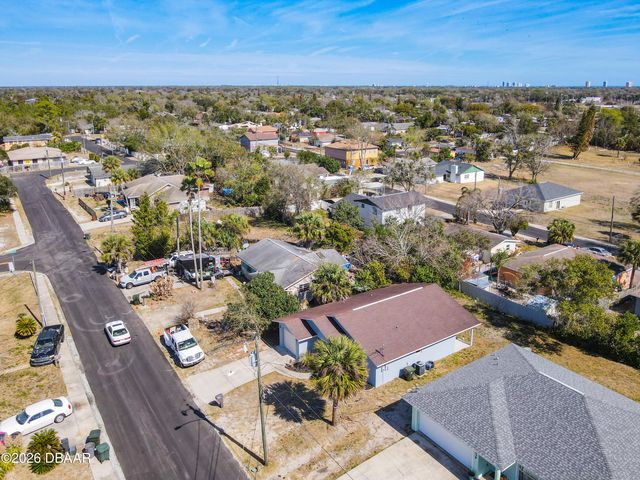 841 Hollywood Street, Daytona Beach, FL 32117