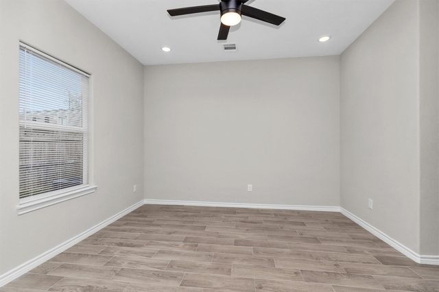 16706 E Hammon, Montgomery, TX 77316
