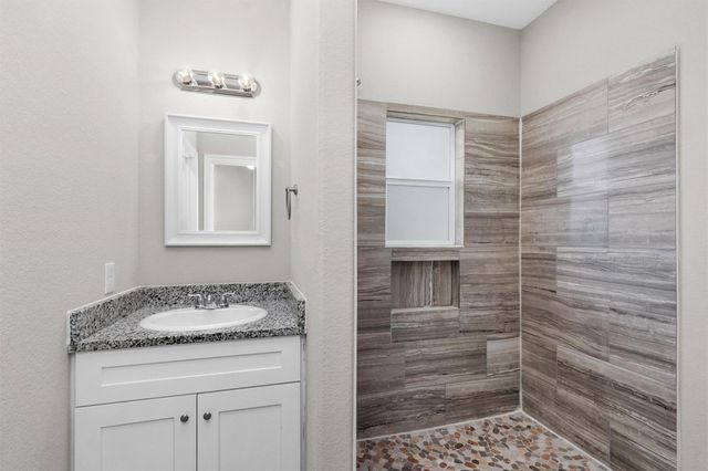 16706 E Hammon, Montgomery, TX 77316