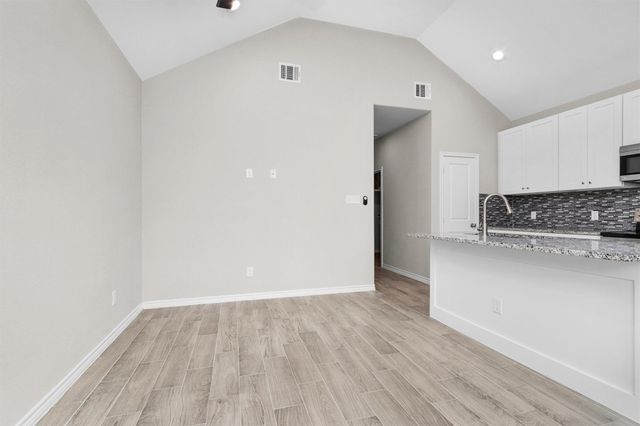 16706 E Hammon, Montgomery, TX 77316