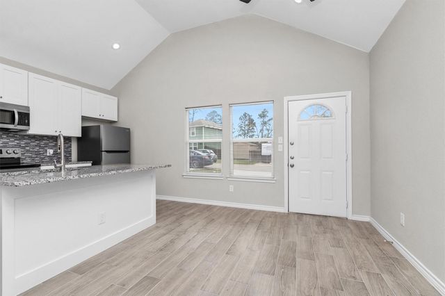 16706 E Hammon, Montgomery, TX 77316