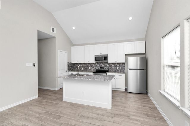 16706 E Hammon, Montgomery, TX 77316