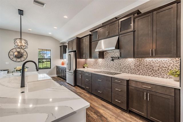 9206 ISABELLA CIRCLE, Parrish, FL 34219