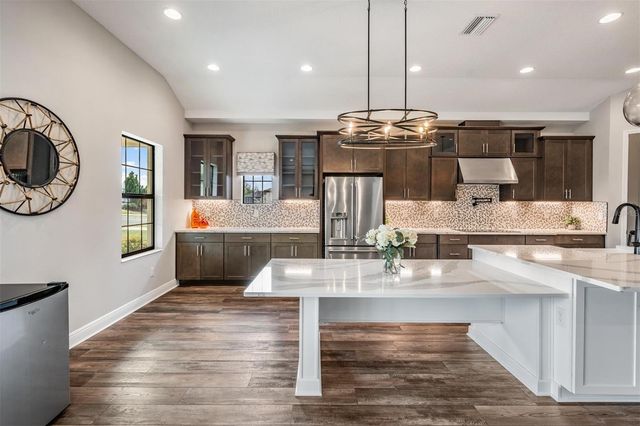 9206 ISABELLA CIRCLE, Parrish, FL 34219