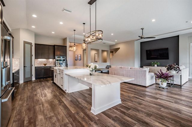 9206 ISABELLA CIRCLE, Parrish, FL 34219