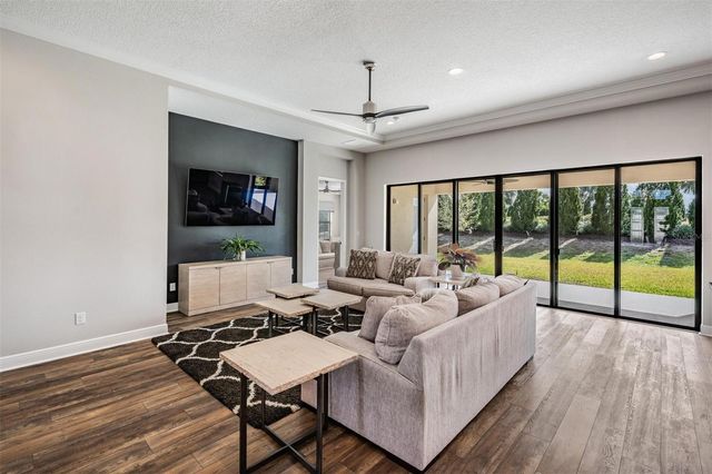 9206 ISABELLA CIRCLE, Parrish, FL 34219