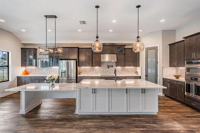 9206 ISABELLA CIRCLE, Parrish, FL 34219