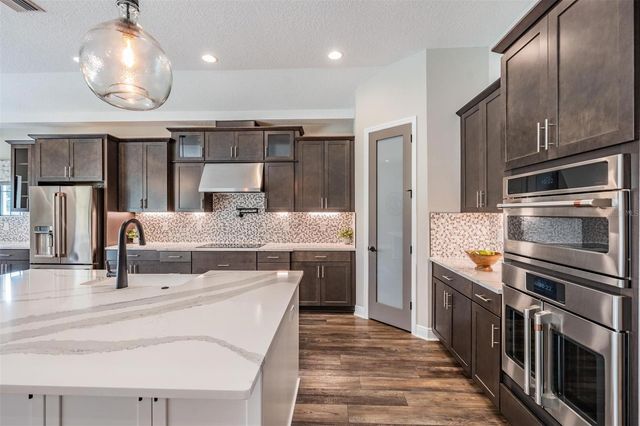 9206 ISABELLA CIRCLE, Parrish, FL 34219