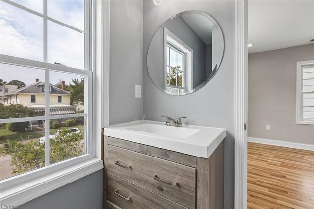 116 Linden AVE, Hampton, VA 23669
