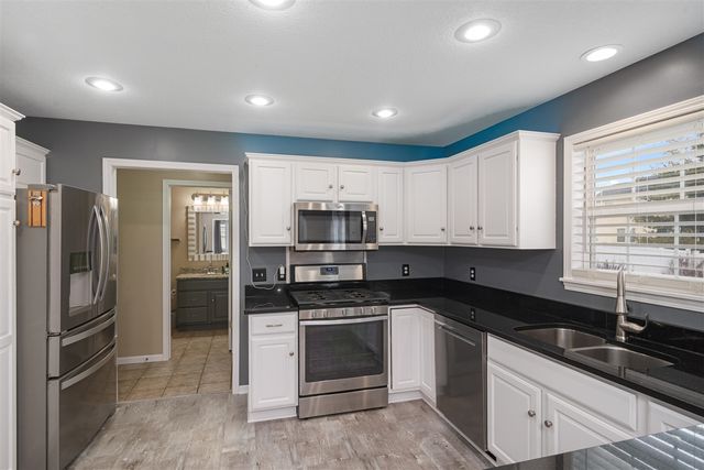 3094 Sundown Lane, Saginaw, MI 48603