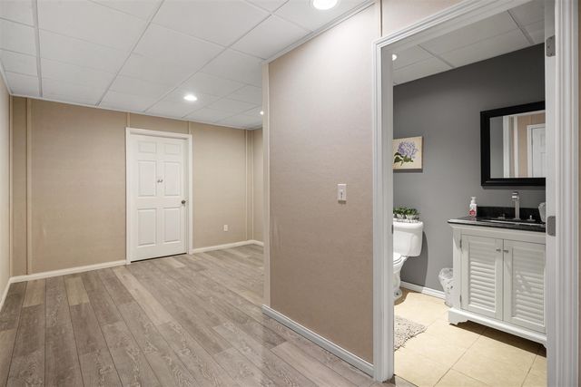 3094 Sundown Lane, Saginaw, MI 48603