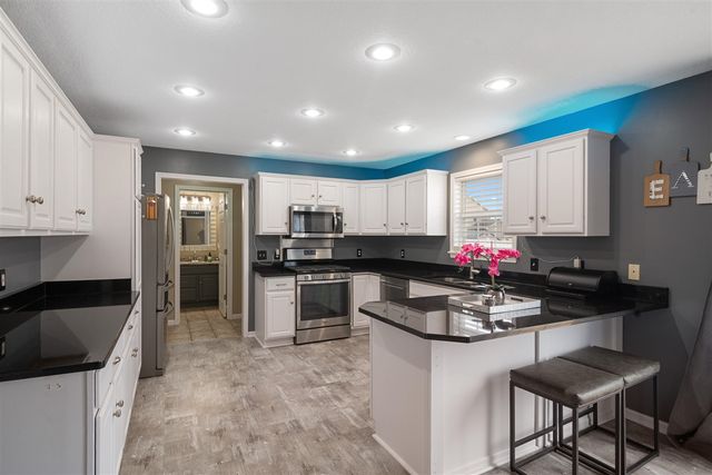 3094 Sundown Lane, Saginaw, MI 48603