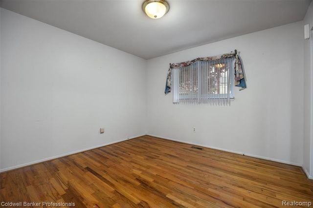 13323 Pomona Drive, Sterling Heights, MI 48312