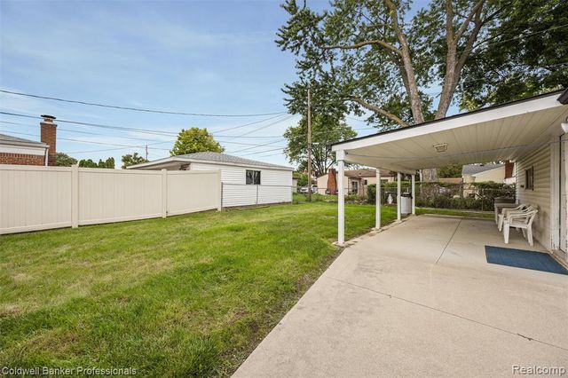 13323 Pomona Drive, Sterling Heights, MI 48312