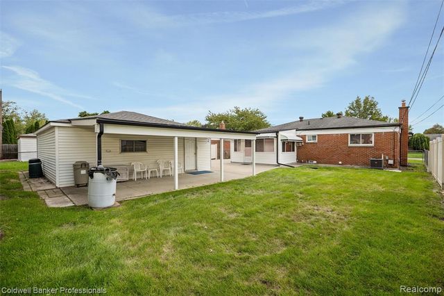 13323 Pomona Drive, Sterling Heights, MI 48312