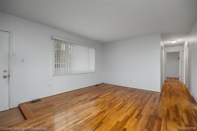 13323 Pomona Drive, Sterling Heights, MI 48312