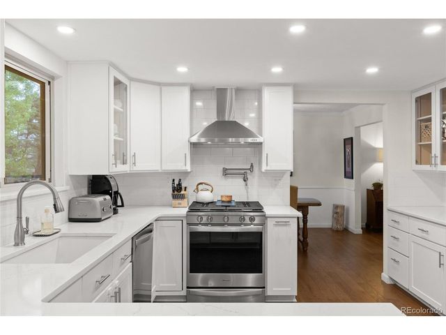 6023 S Lima St, Englewood, CO 80111