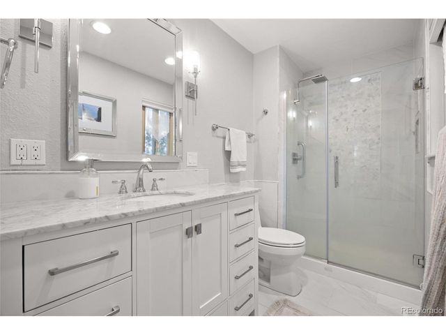 6023 S Lima St, Englewood, CO 80111