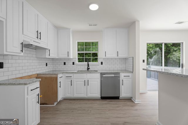 3602 Bristol Overlook, Rex, GA 30273