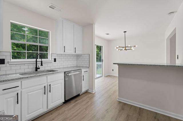 3602 Bristol Overlook, Rex, GA 30273